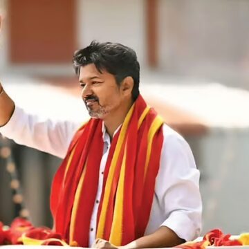 VijaySena1 അഴിമതി വിരുദ്ധ ഹെൽപ്ലൈൻ പ്രഖ്യാപിച്ചതിന് പിന്നാലെ കൈക്കൂലി വിവാദം; ടിവികെ നേതാവിനെതിരെ നടപടി