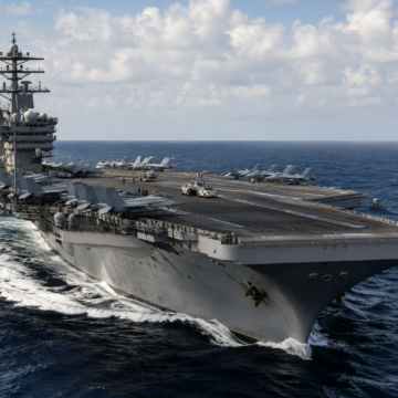 ഒമ്പത് മാസം കടലിൽ; USS Abraham Lincoln-ൽ ജീവനക്കാരുടെ മാനസിക സമ്മർദം രൂക്ഷം, കുടുംബങ്ങൾ ആശങ്കയിൽ